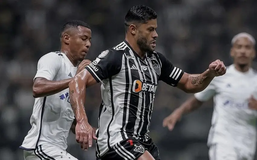 Cruzeiro e Atlético-MG empatam no primeiro jogo da final do Mineiro